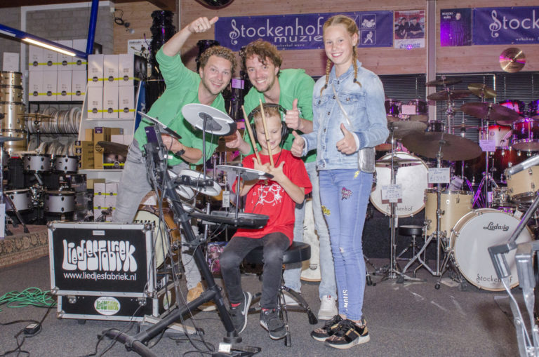 Wens in vervulling door Liedjesfabriek, Make A Wish en Muziekwinkel Stockenhof